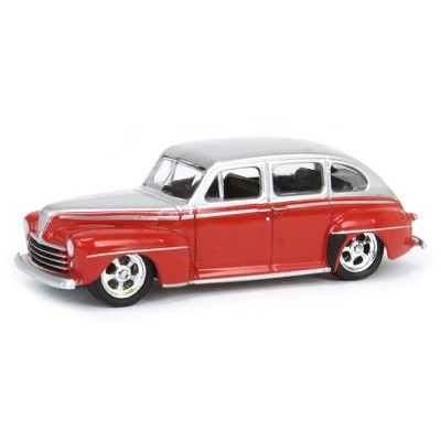 1/64 1947 Ford Fordor Super Deluxe Red Silver California Lowriders 4 63050-A