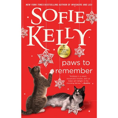Paws to Remember - (Magical Cats) by  Sofie Kelly (Paperback)
