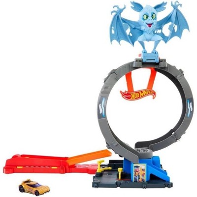 Hot Wheels City Toy Car Track Set, Bat Loop Attack with Adjustable Loop & Launcher, 1:64 Scale Toy Vehicle,