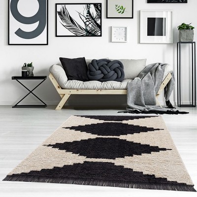 Indulge in Soft Comfort and Modern Aesthetics with a Cozy Shag Abstract Rug