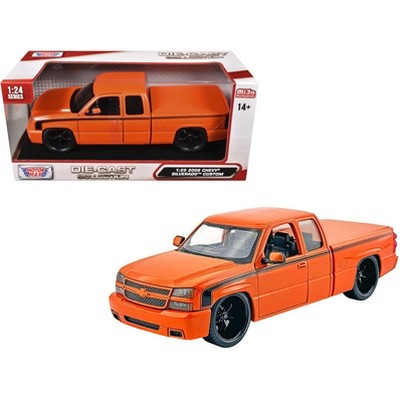 2006 Chevrolet Silverado Custom Pickup Truck Orange Metallic with Black "Die-Cast Collection" 1/25 Diecast Model by Motormax
