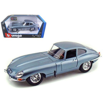 1961 Jaguar E Type Coupe Blue Metallic 1/18 Diecast Model Car by Bburago