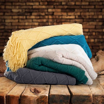 Peace Nest 50"x60" Diamond Knit Throw Blanket