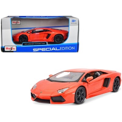 Lamborghini Aventador LP700-4 Orange 1/24 Diecast Model Car by Maisto