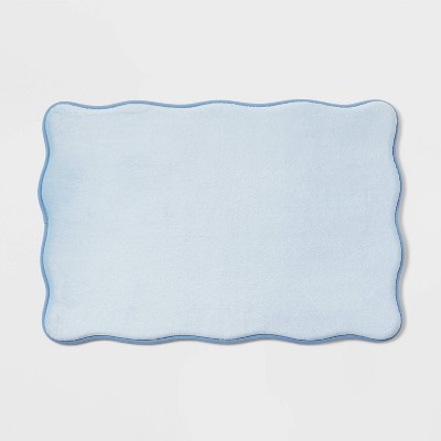 Scalloped Machine Washable Cushion Foam Bath Rug - Room Essentials™