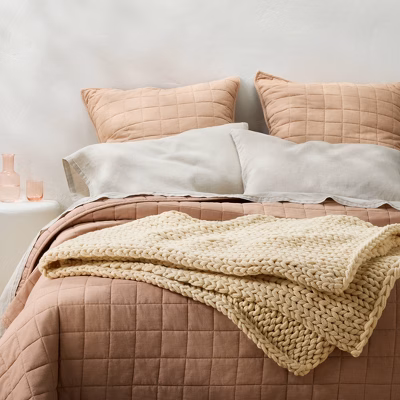 50"x70" Oversized Solid Bed Throw - Casaluna™