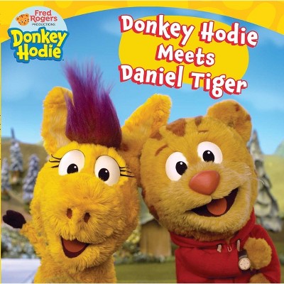Donkey Hodie Meets Daniel Tiger - (Paperback)