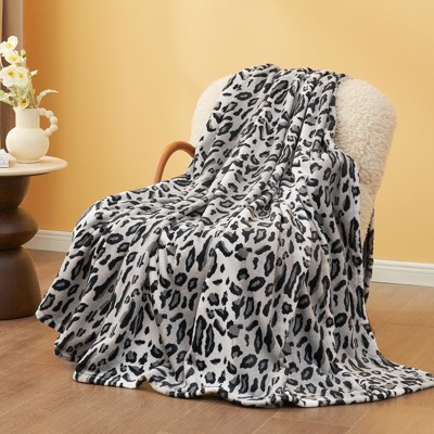 Cozy Bliss Leopard Pattern Throw Blanket