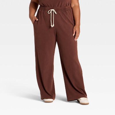 Women's Mid-Rise Relaxed Leg Sweatpants - Universal Thread™