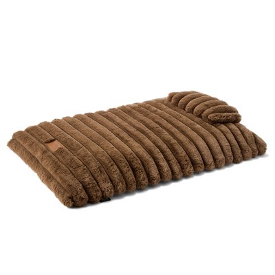 TOWN & COUNTRY LUXE CuddleTown Ribbed Bubble Stripe Pillow Crate Mat Pet Bed