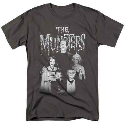 Men's The Munsters Family Portrait T-Shirt