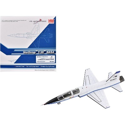 Northrop T-38A Talon Trainer Aircraft "65-10363, Air Force Plant 42, Palmdale, CA" (1984) United States Air Force "Air Power Series" 1/72 Diecast