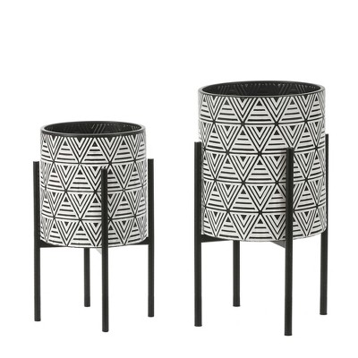 LuxenHome Set of 2 Black and White Metal Cachepot Planters with Black Metal Stands Multicolored