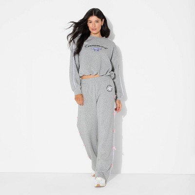 Women's Cinnamoroll Bubble Hem Graphic Sweatshirt - Light Gray