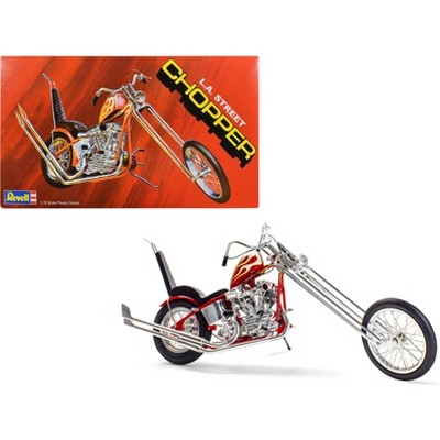 Level 5 Model Kit LA Street Chopper Motorcycle 1/8 Scale Model by Revell