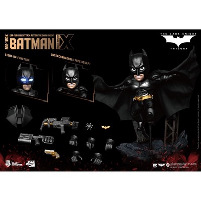 Warner Bros The Dark Knight Batman Deluxe Version (Egg Attack Action)