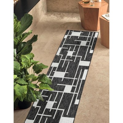 Unique Loom Outdoor Modern Checker Geometric Woven Area Rug