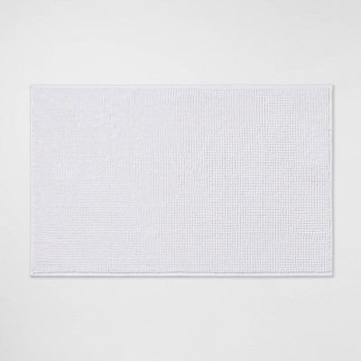 Everyday Chenille Bath Rug - Room Essentials™
