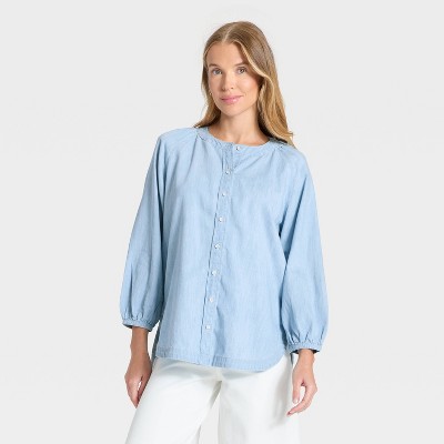 Women's Poet Button-Down Denim Shirt - Universal Thread™ Light Wash