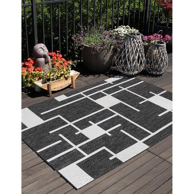 Unique Loom Outdoor Modern Checker Geometric Woven Area Rug