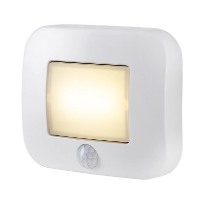Energizer 38183 Indoor/Outdoor Motion Activated LED Path Nightlights: Battery-Powered Motion Detector Light, White