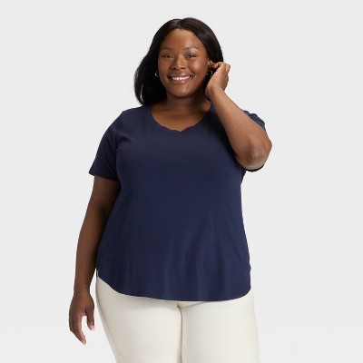 Women's Short Sleeve Scoop Neck Drapey T-Shirt - Ava & Viv™