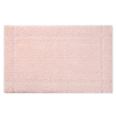 TOWN & COUNTRY EVERYDAY Ultra Plush Solid Tufted Border Bath Mat