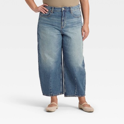 Women's High-Rise Easy Barrel Ankle Jeans - Universal Thread™