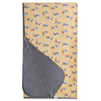 Premium Three-Layer Kids' Jumbo Quilt Mickey Mouse