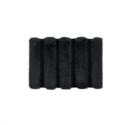 Madison Park Tufted Pearl Channel Rug