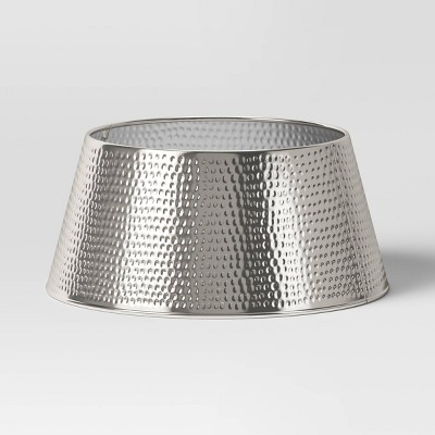25" Hammered Metal Christmas Tree Collar Silver - Wondershop™