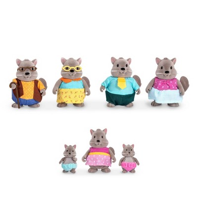 Li'l Woodzeez Miniature Animal Figurine Set - Bustleberry Squirrel Family: Plastic Figures, 7 Pieces