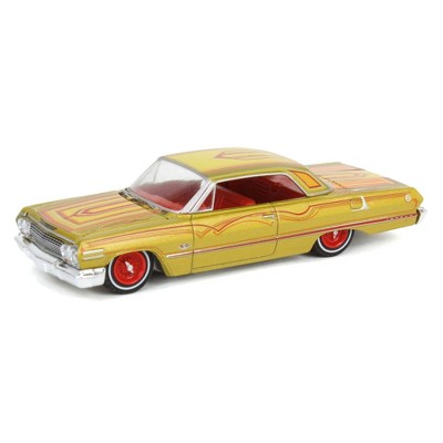 1/64 1963 Chevrolet Impala SS, Gold Metallic & Red, California Lowriders 63050-C