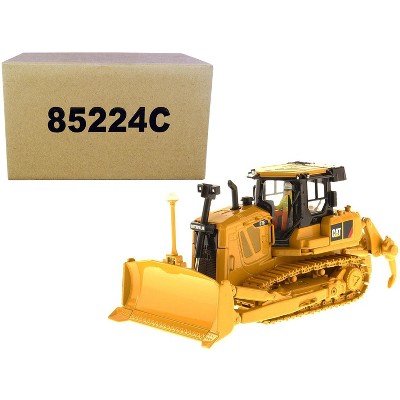 CAT Caterpillar D7E Track Type Tractor With Electric Drive with Operator "Core Classics" 1/50 Diecast Model by Diecast Masters