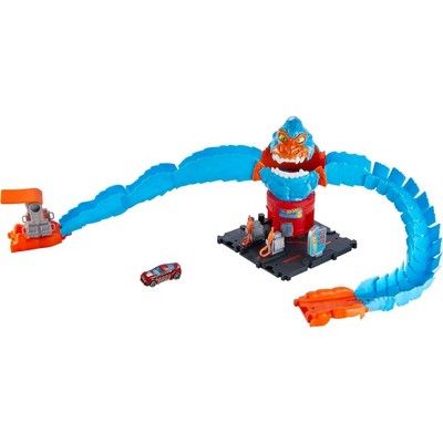 Hot Wheels City Wreck & Ride Gorilla Attack Playset with Toy Car