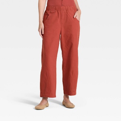 Women's Mid-Rise Barrel Leg Pull-On Pants - Universal Thread™