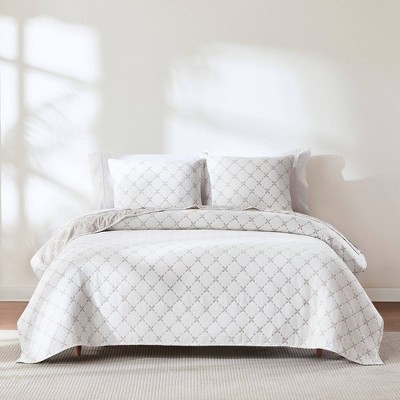 Lush Décor Diamond Leaf Jacquard Reversible Matelasse Coverlet
