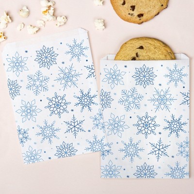 Big Dot of Happiness Blue Snowflakes Paper Treat Bags, Holiday Party Individual Candy Snack Favors, Greaseproof White Sandwich Cookie Bags - 25 Count
