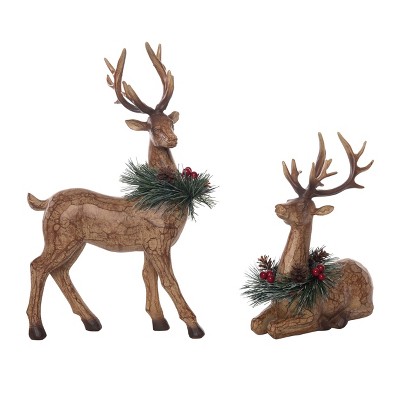 Transpac Set of 2 Resin Carved Reindeer Figurines with Wreath - Christmas Decorative Objects for Holiday Cheer