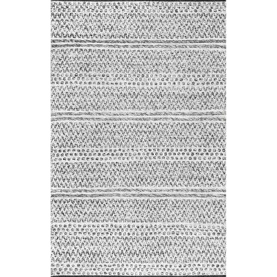 Nuloom Natosha Indoor/Outdoor Chevron Striped Area Rug