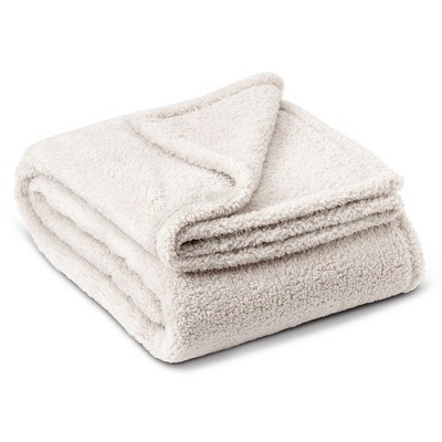 HGTV Teddy Faux Shearling Fur Throw Blanket Snowbound 50 x 70 inches