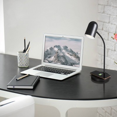 LED Brody Wireless Charging Desk Lamp - OttLite