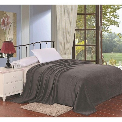 Super Plush Comfy Solid Microplush Blanket