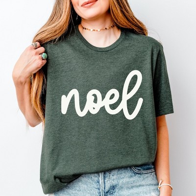 Simply Sage Market Noel Bold Cursive Puff Print Short Sleeve Tee
