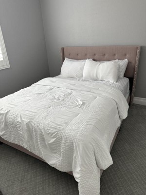 Guest review image 1 of 3, zoom in