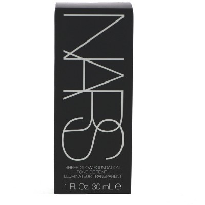 NARS Sheer Glow Foundation - Macao