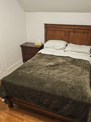 Guest review image 1 of 3, zoom in